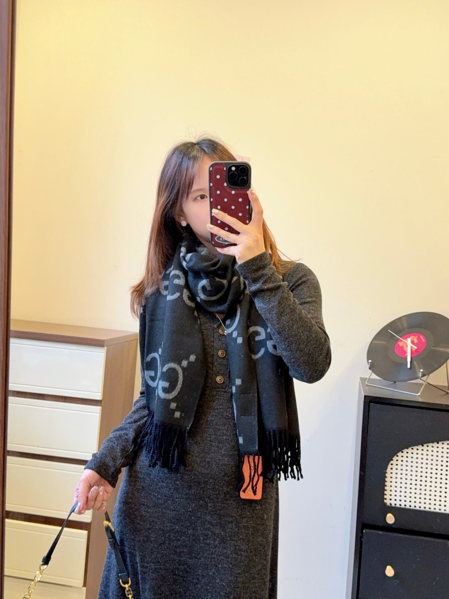 185ZB30WDE Stylish Winter Scarves
