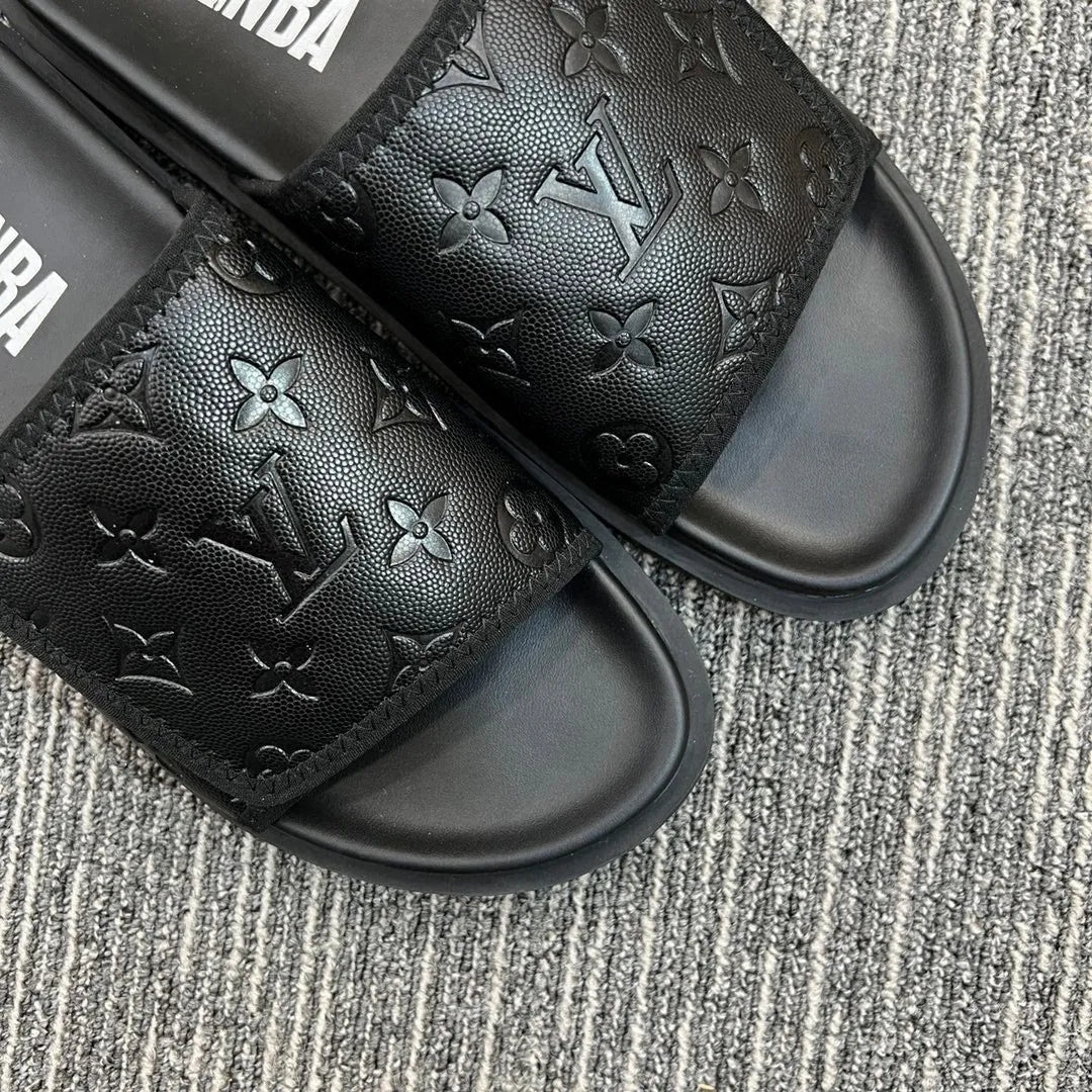 5YE47ZDE Stylish Slippers