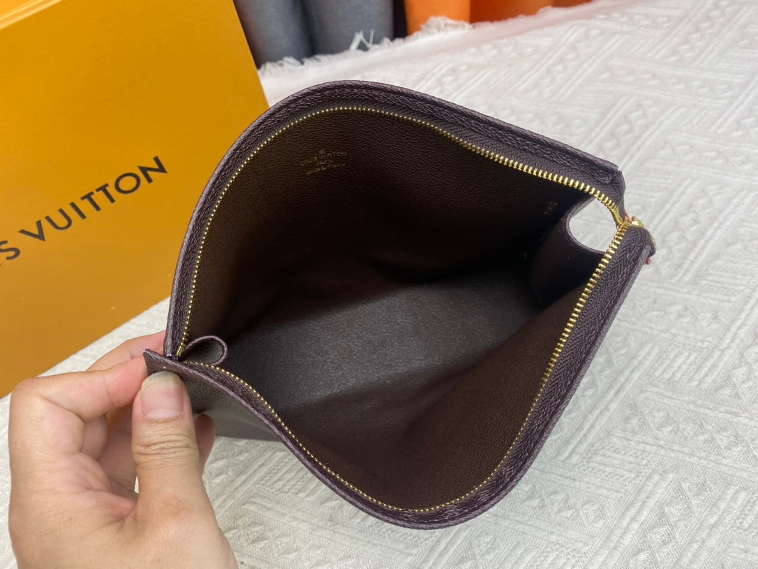 1XE390BDE Stylish leather bag