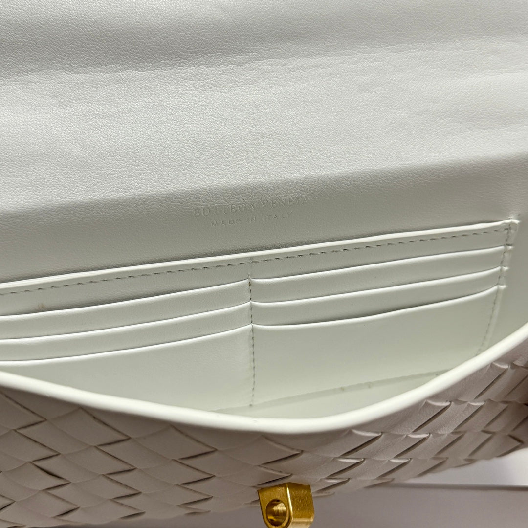 1XA380BDE Stylish leather bag 