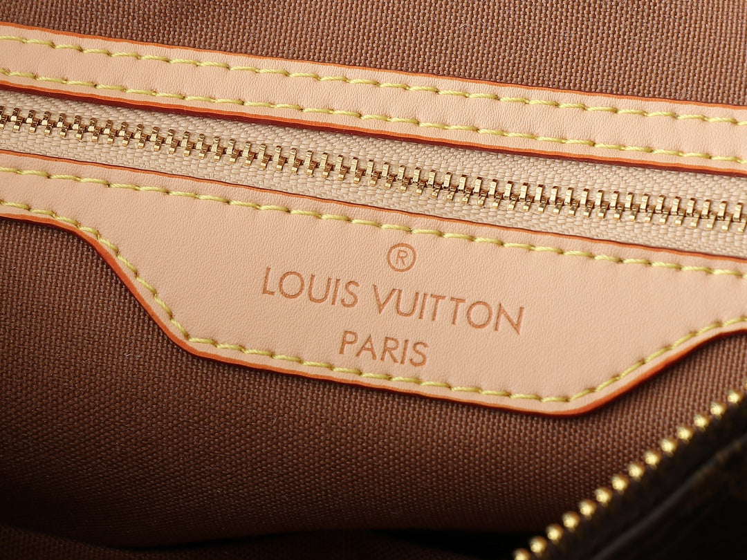 1WE87BDE Stylish leather bag