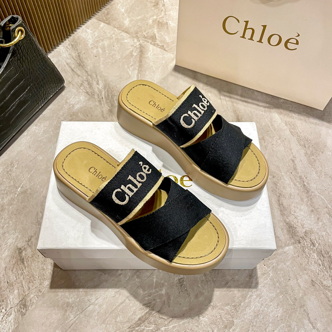 14A209ZDE Stylish Slippers