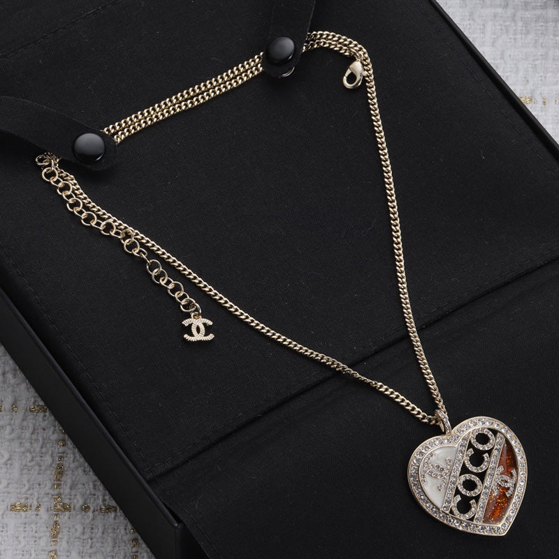 1YC96XDE Stylish Necklaces