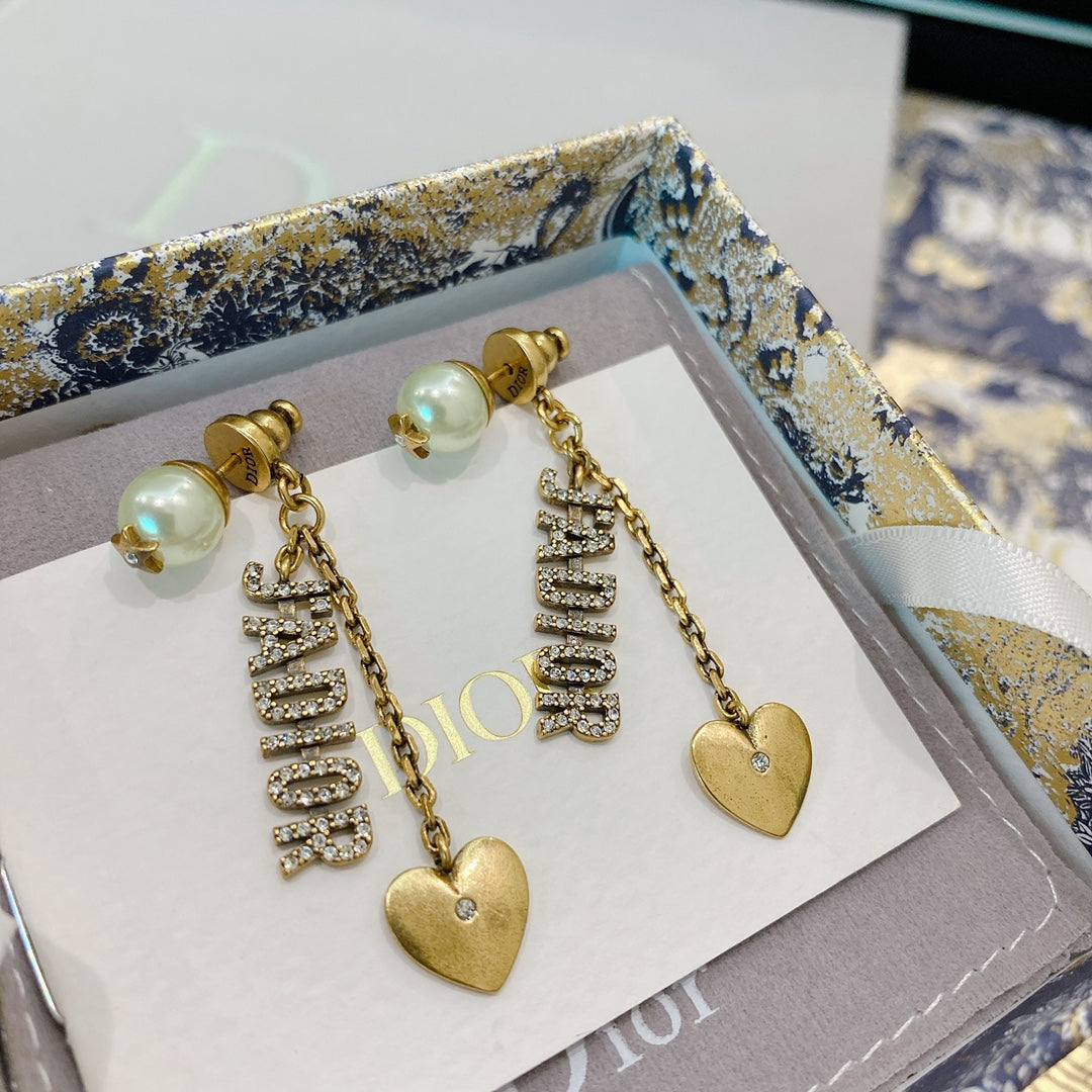 14D391EDE Stylish Earrings