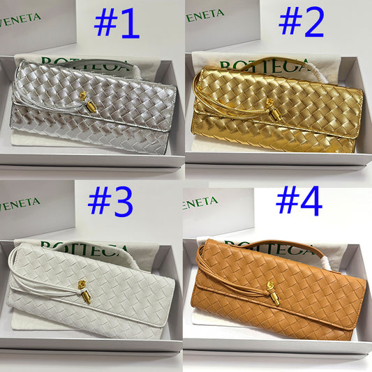 1XA380BDE Stylish leather bag 