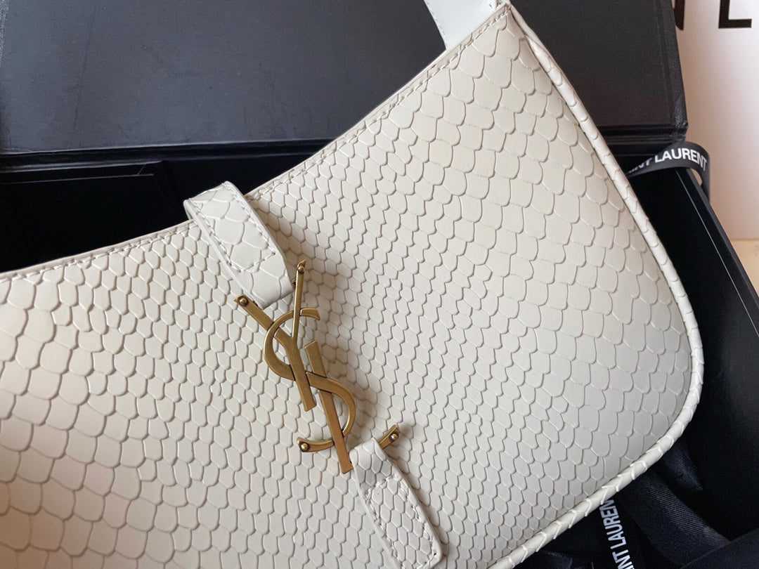 4XSL29BDE Stylish leather bag 