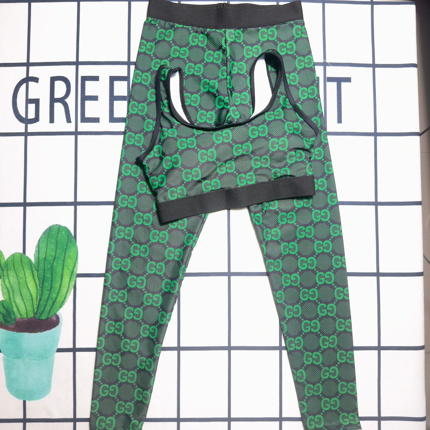 14B109YDE Stylish Long sleeve swimsuit