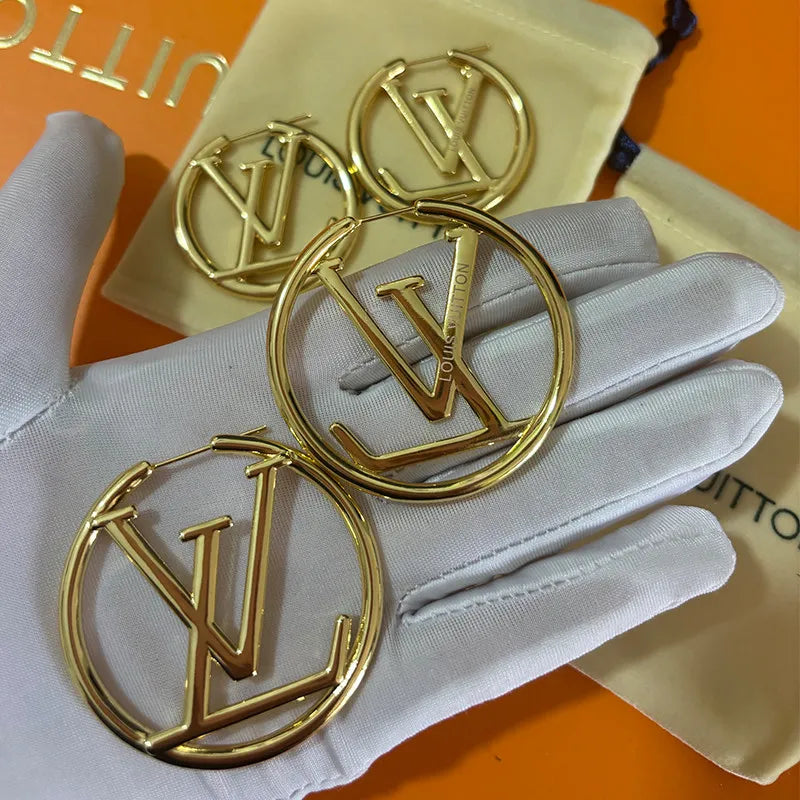 1XE1EDE Stylish Earrings