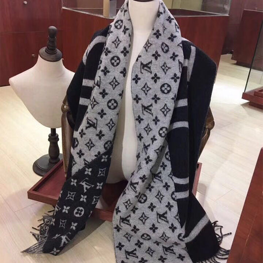 185ZE46WDE Stylish Winter Scarves