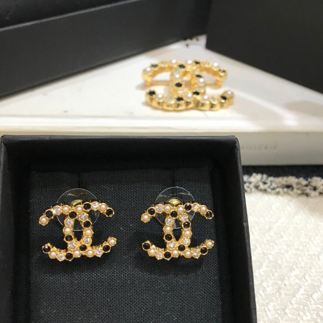 1YC402EDE Stylish Earrings