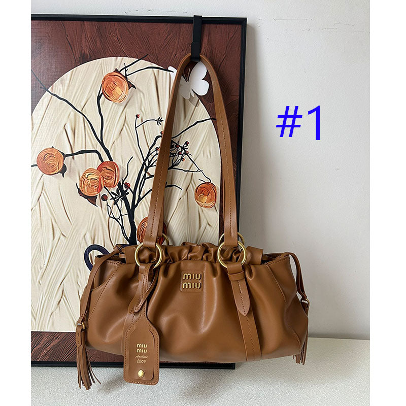 1WA79BDE Stylish leather bag