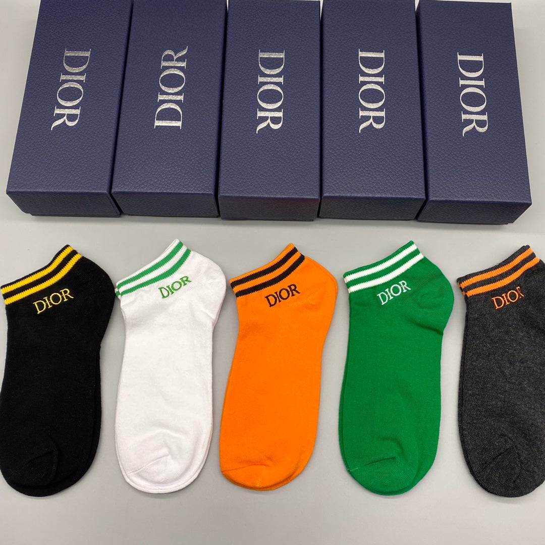 235QB63SDE Stylish socks(5 pairs )