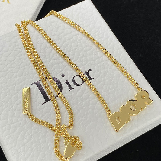 1YD180XDE Stylish Necklaces