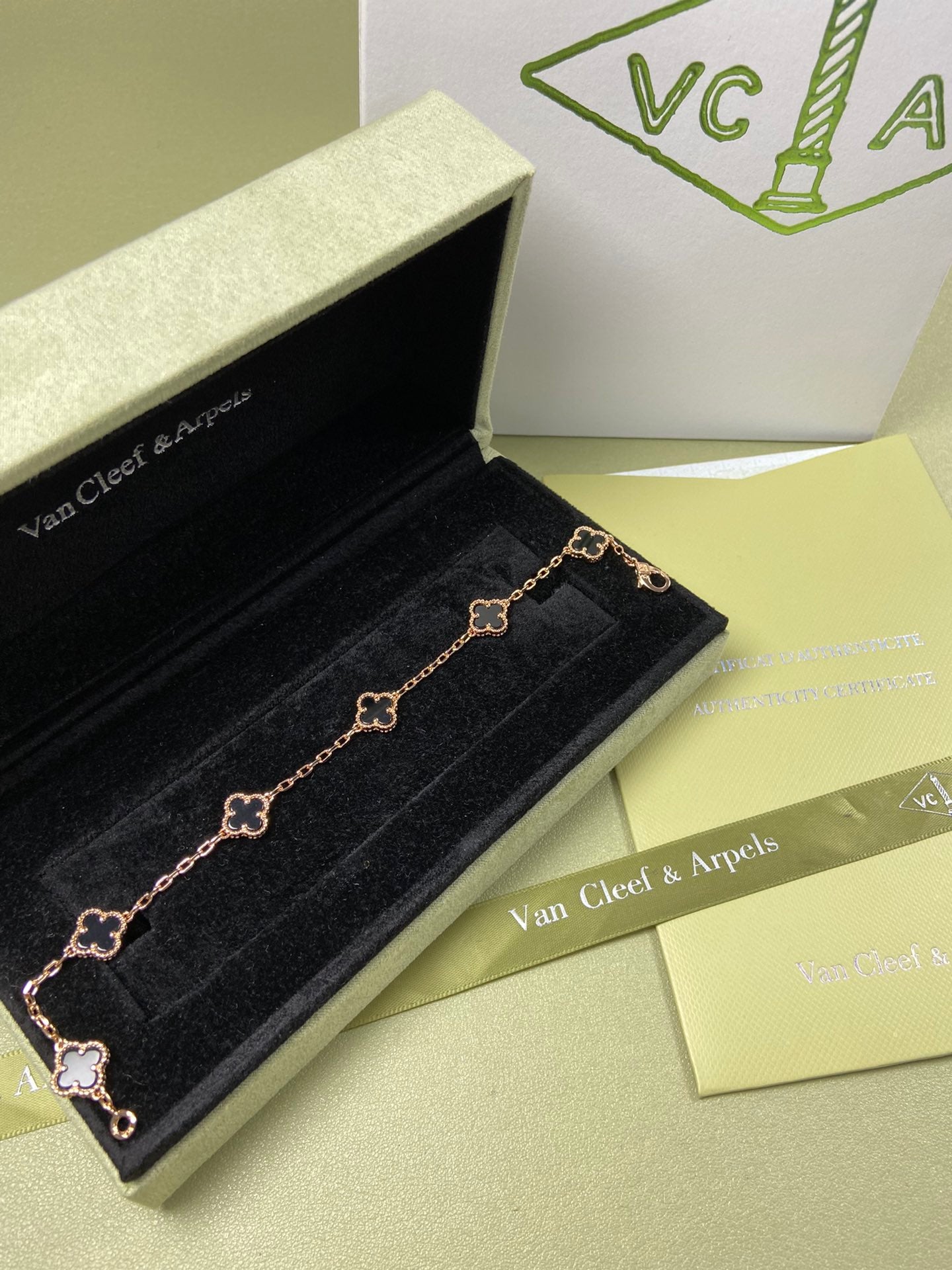 5XVA183KDE Stylishbracelets 6 flowers mini size 0.9cm flower