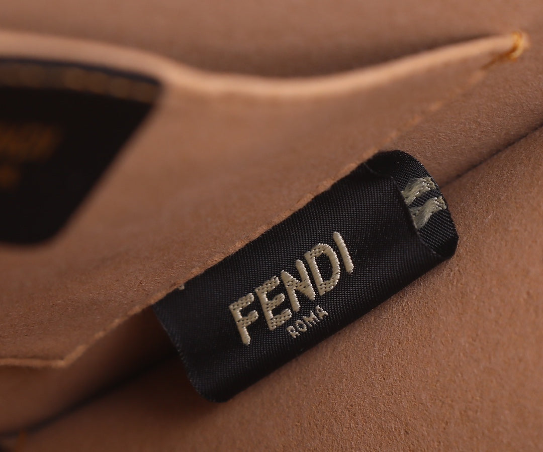 1XF91BDE Stylish leather bag 