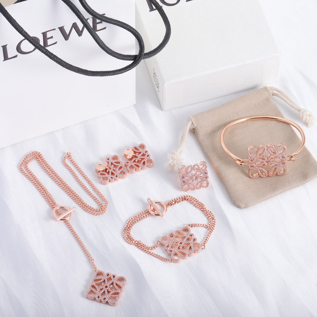 175RA37XDE Stylish  Necklaces