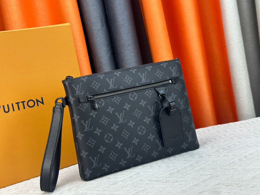1XE398BDE Stylish leather bag