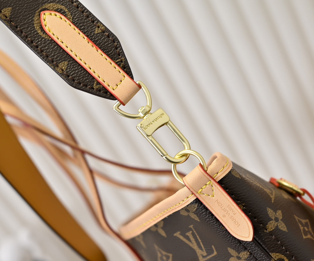 1WE77BDE Stylish leather bag