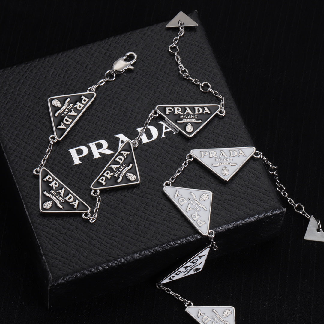 1XPD595KDE Stylish Bracelets