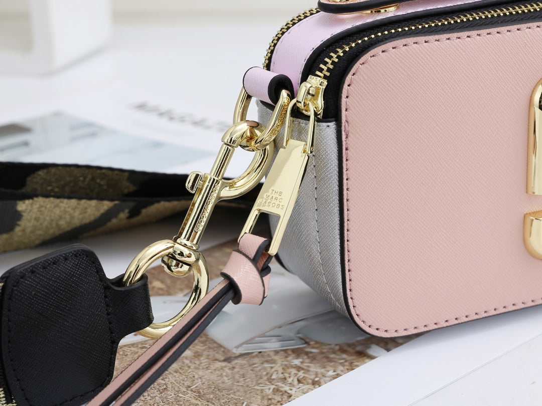 1XA31BDE Stylish leather bag 