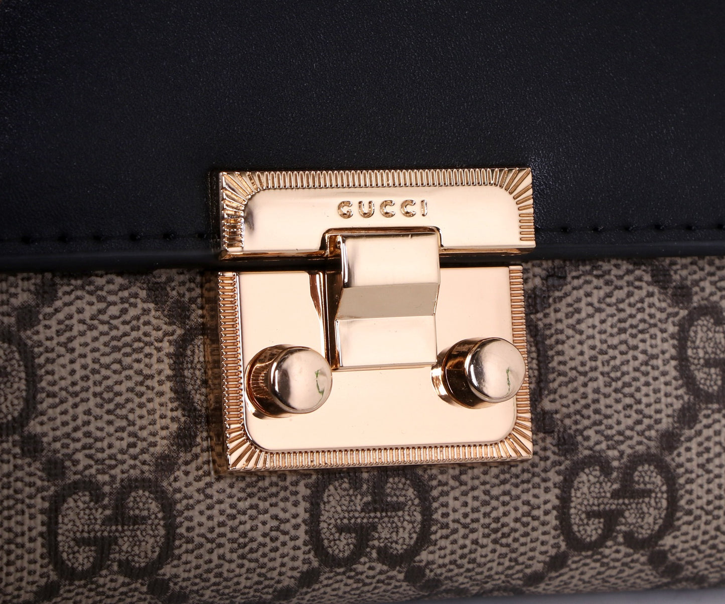 1WB57BDE Stylish leather bag