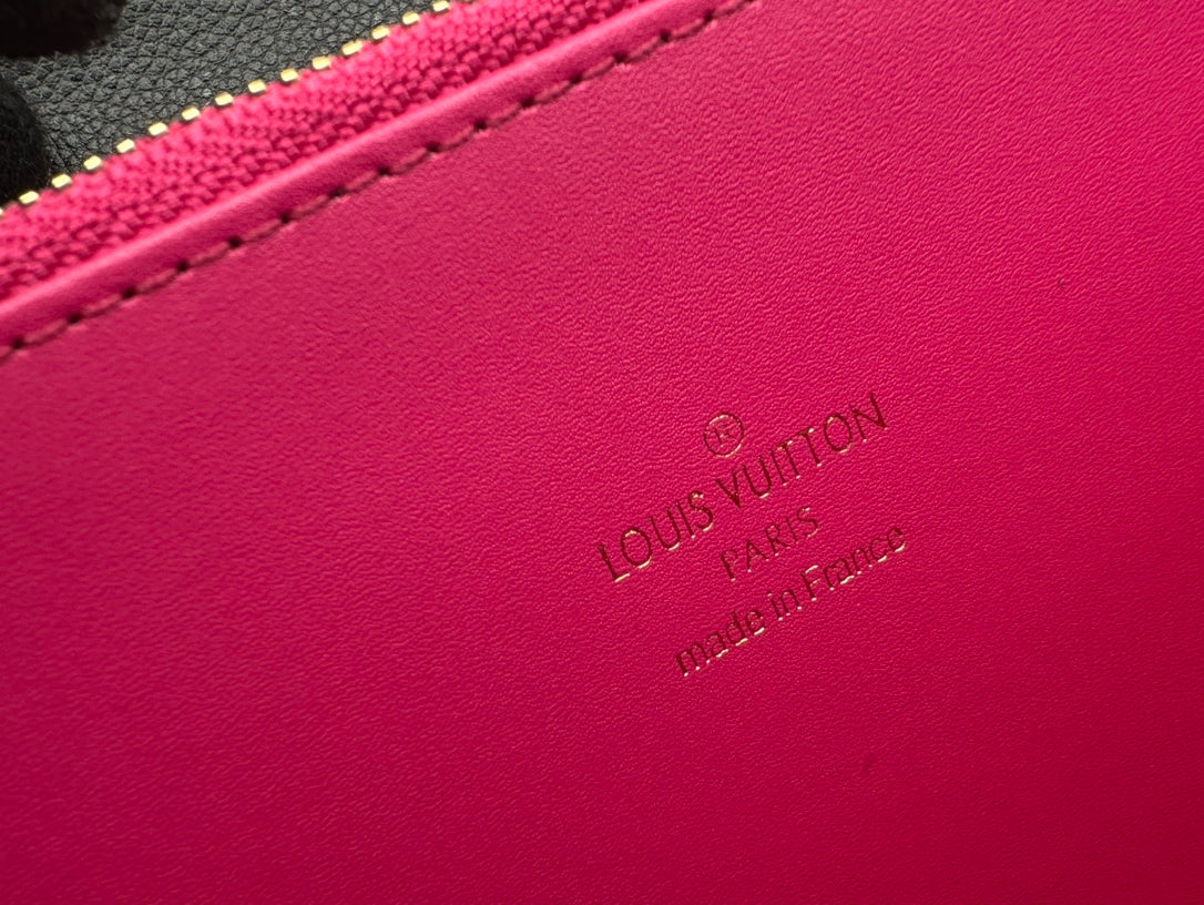 1XE74BDE Stylish leather wallets with package