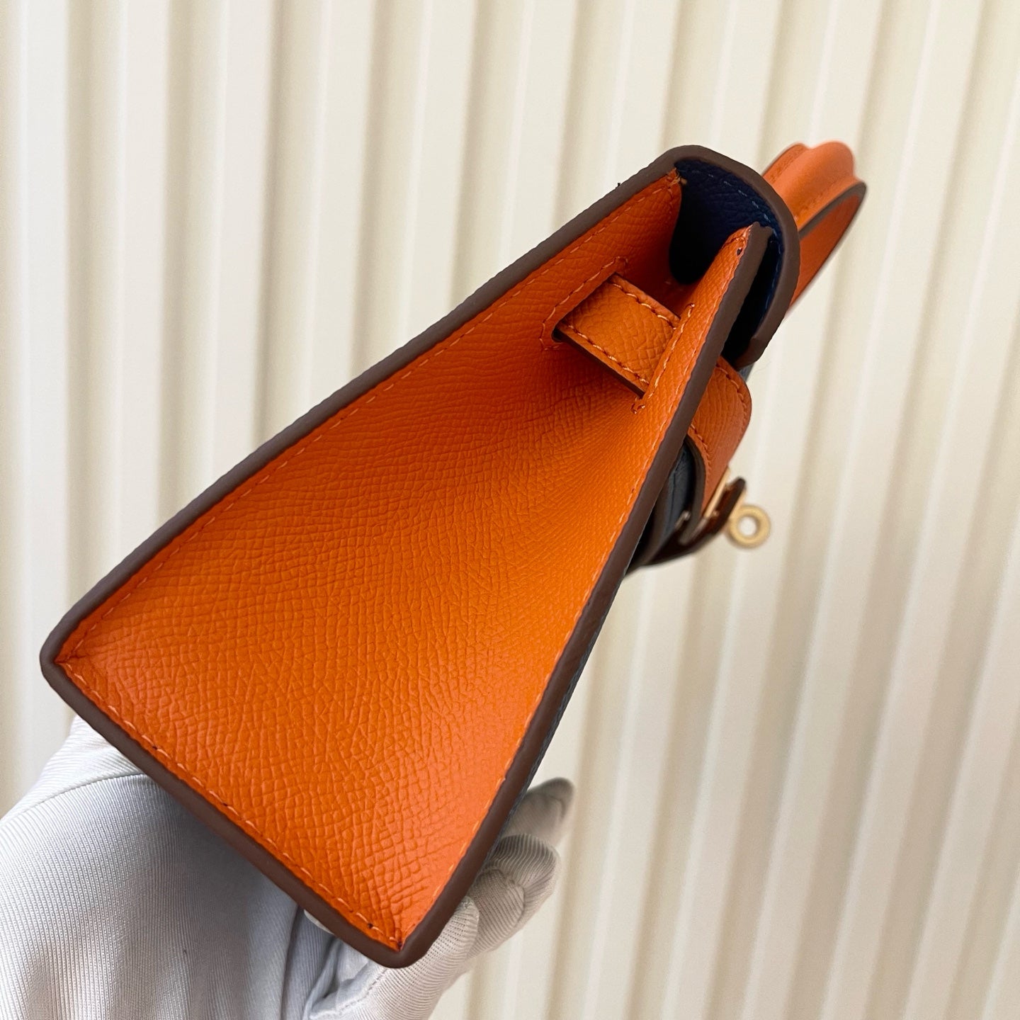 2WH25BDE Stylish leather bag