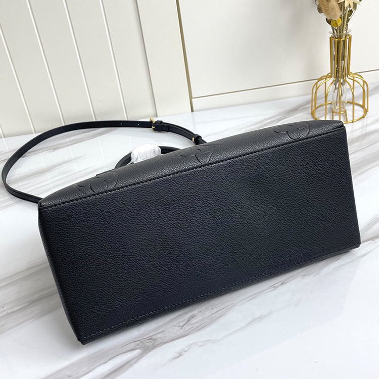 1E059BDE Stylish leather bag 