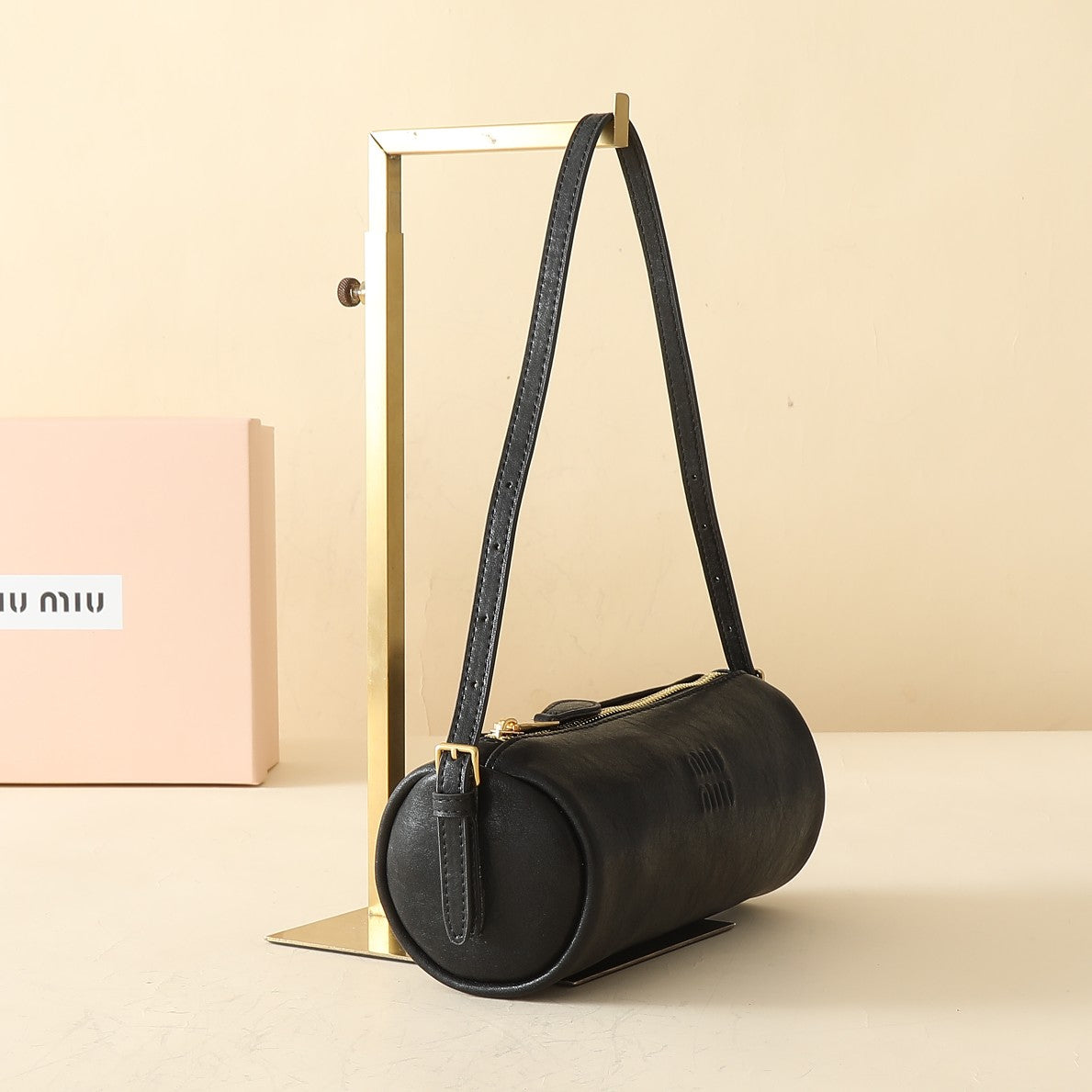 1XA63BDE Stylish leather bag