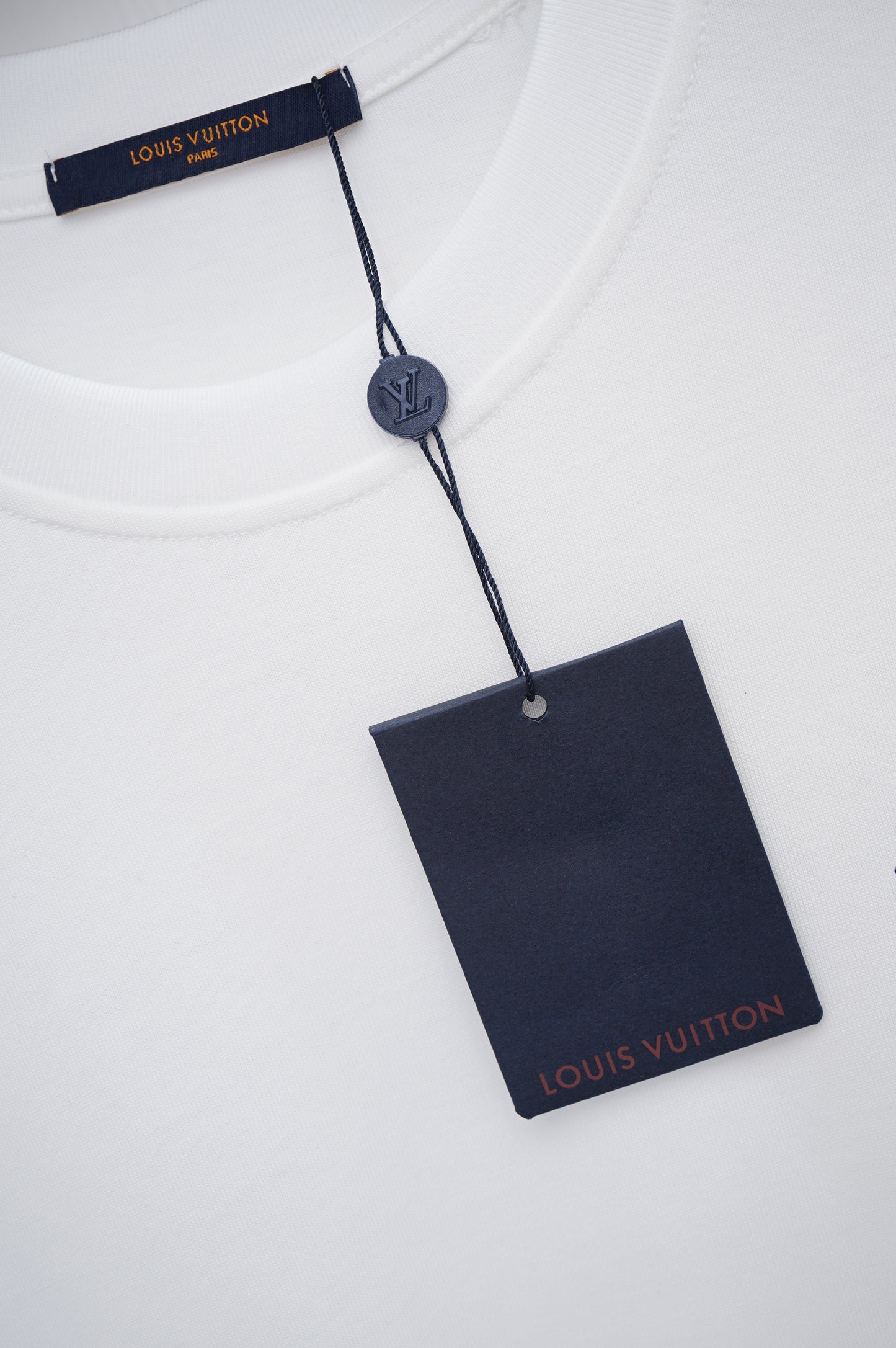 145NE70UDE Stylish T-shirt