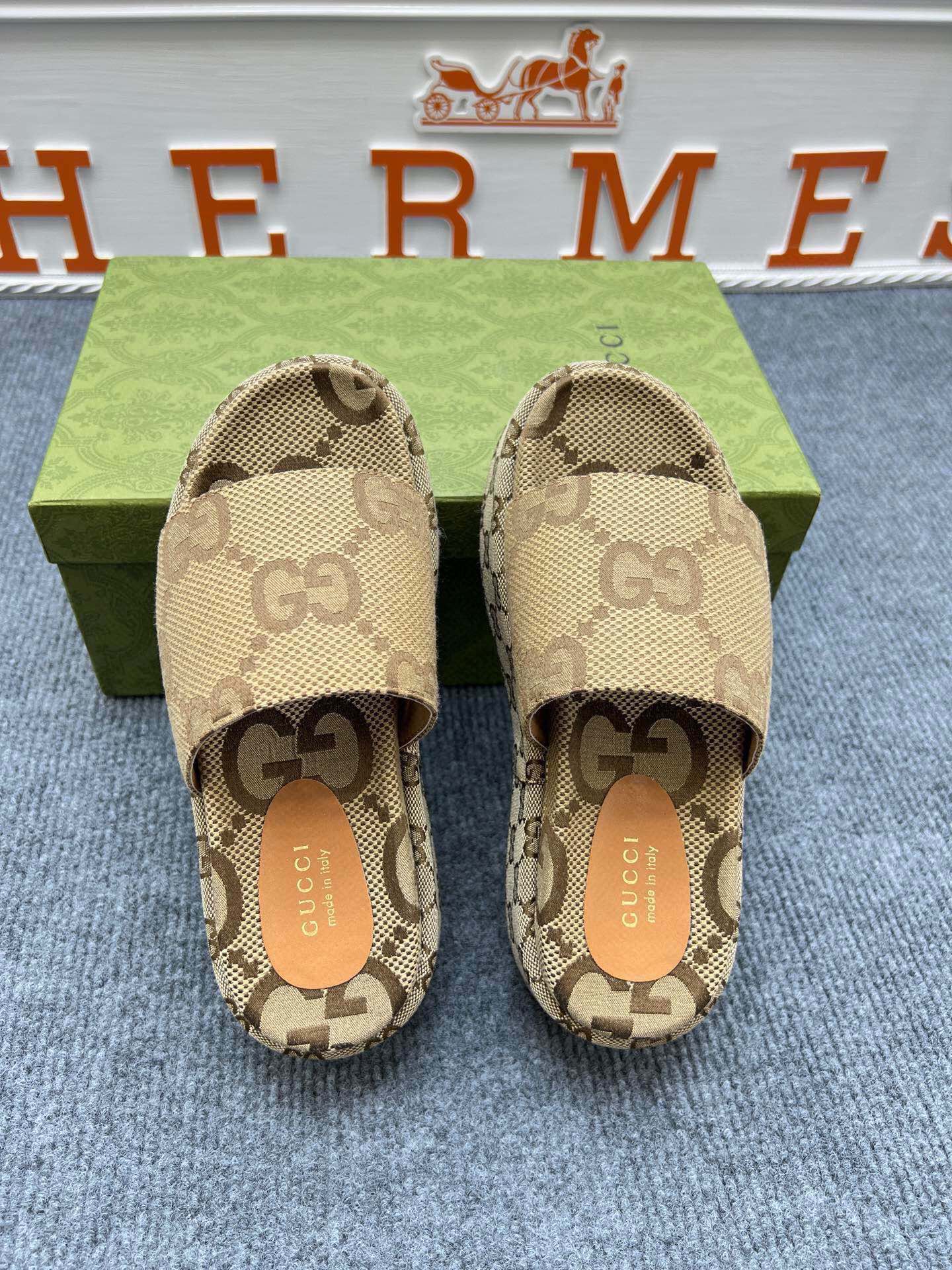 54B122ZDE Stylish slippers  Sole thickness 5.5cm