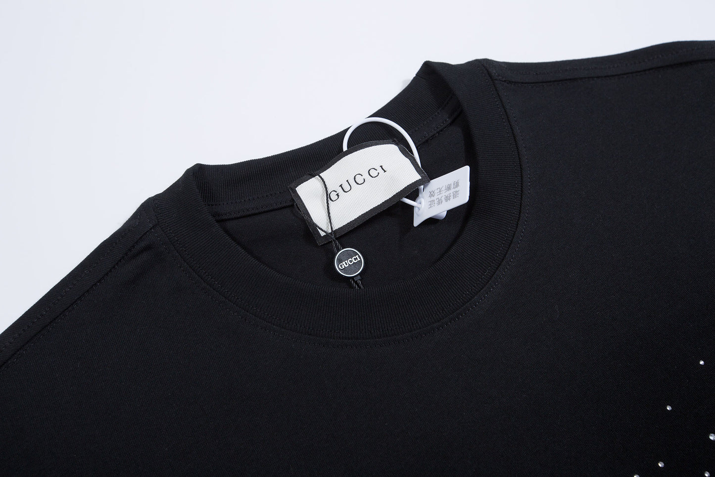 145RB200UDE Stylish T-shirt