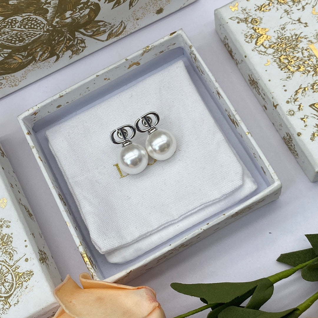 14D710EDE Stylish   Earrings