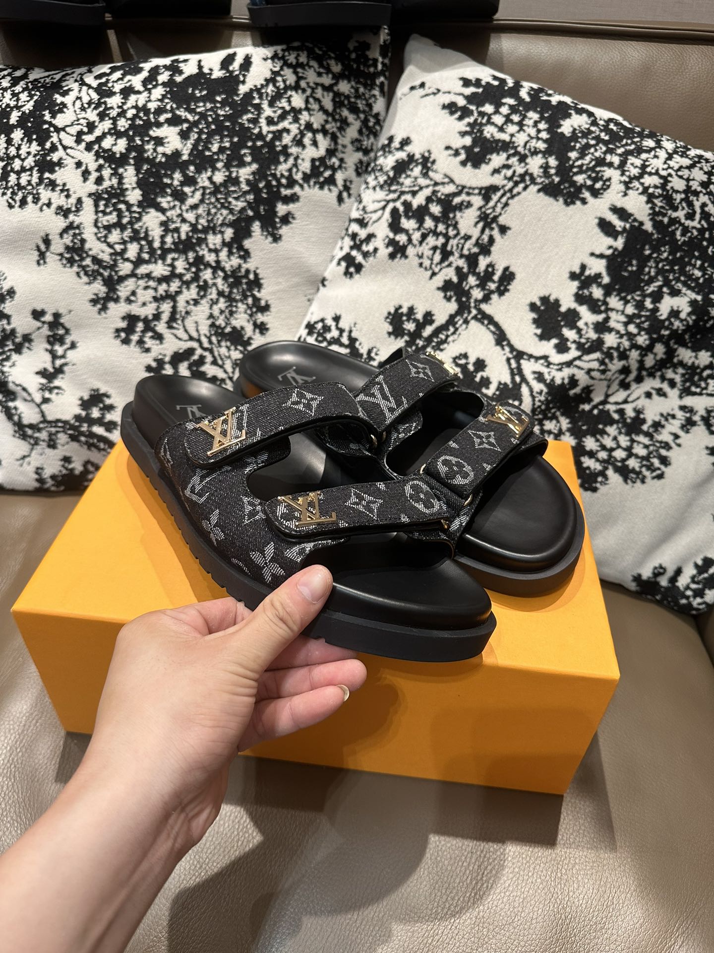 285ZE29ZDE Stylish leather Shoes