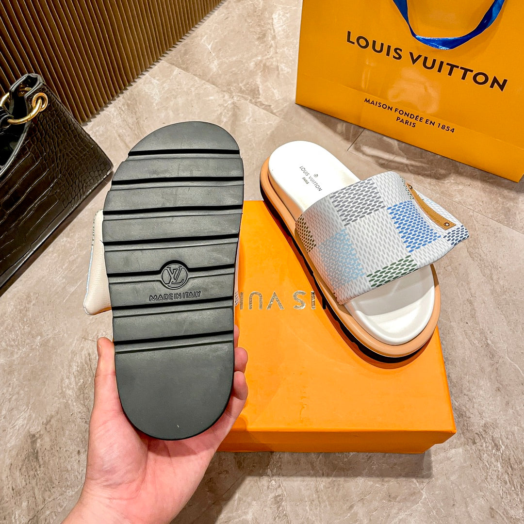 14E211ZDE Stylish Slippers