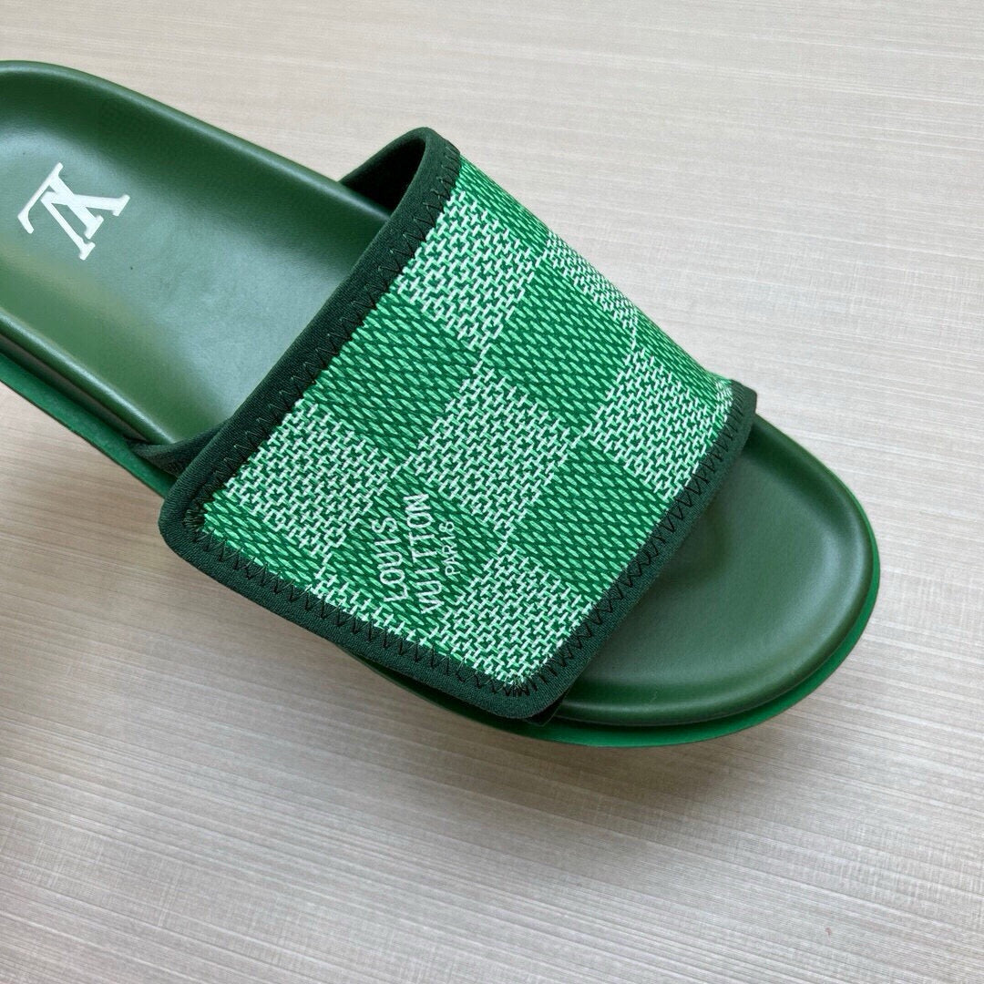 5QE3ZDE Stylish Slippers