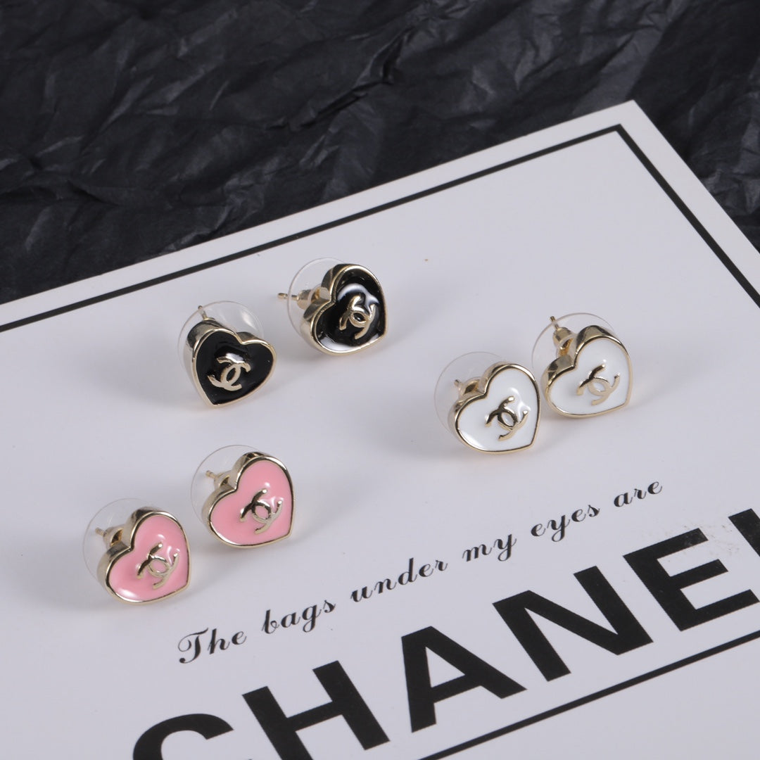 14C541EDE Stylish Earrings