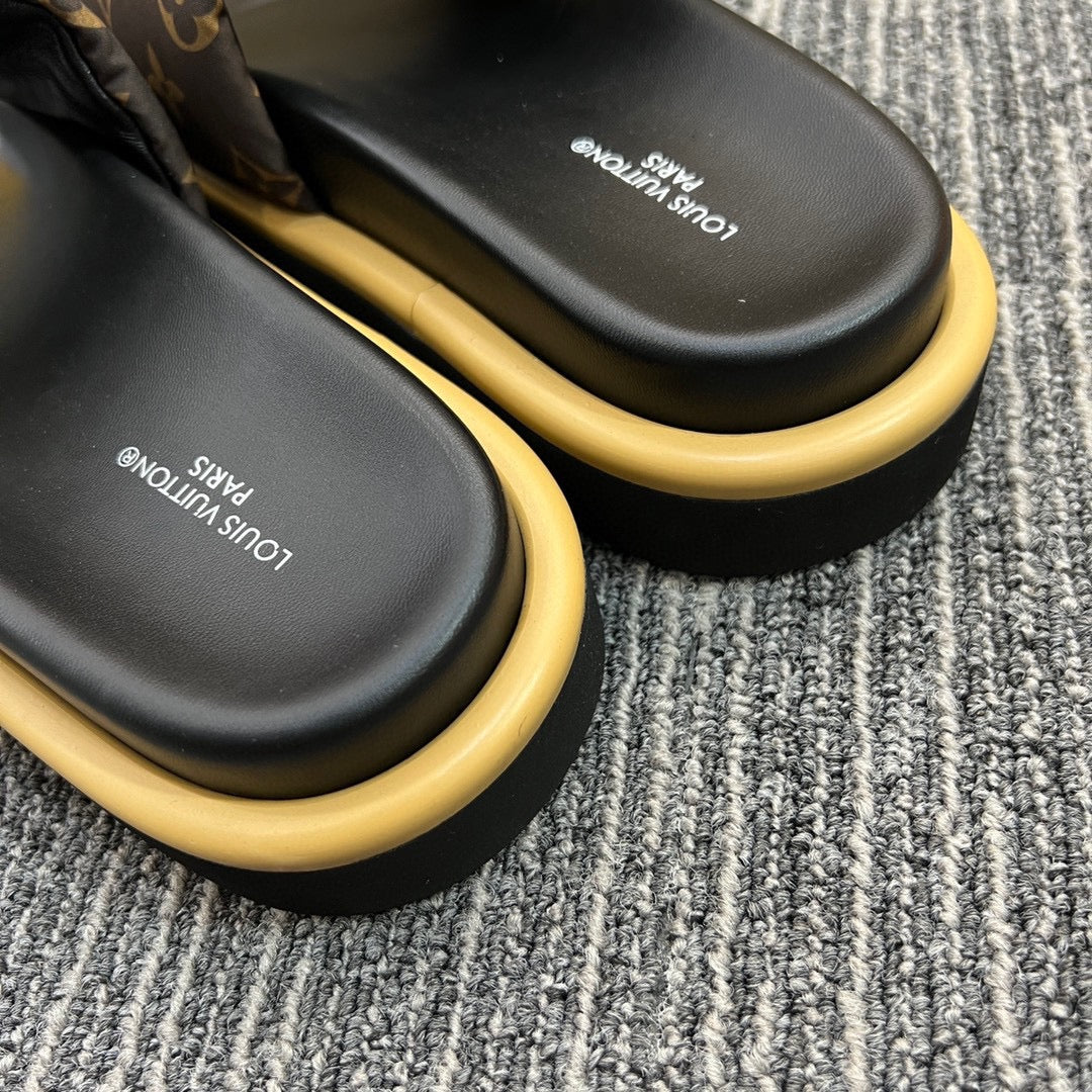 5XE118ZDE Stylish leather quality Slippers