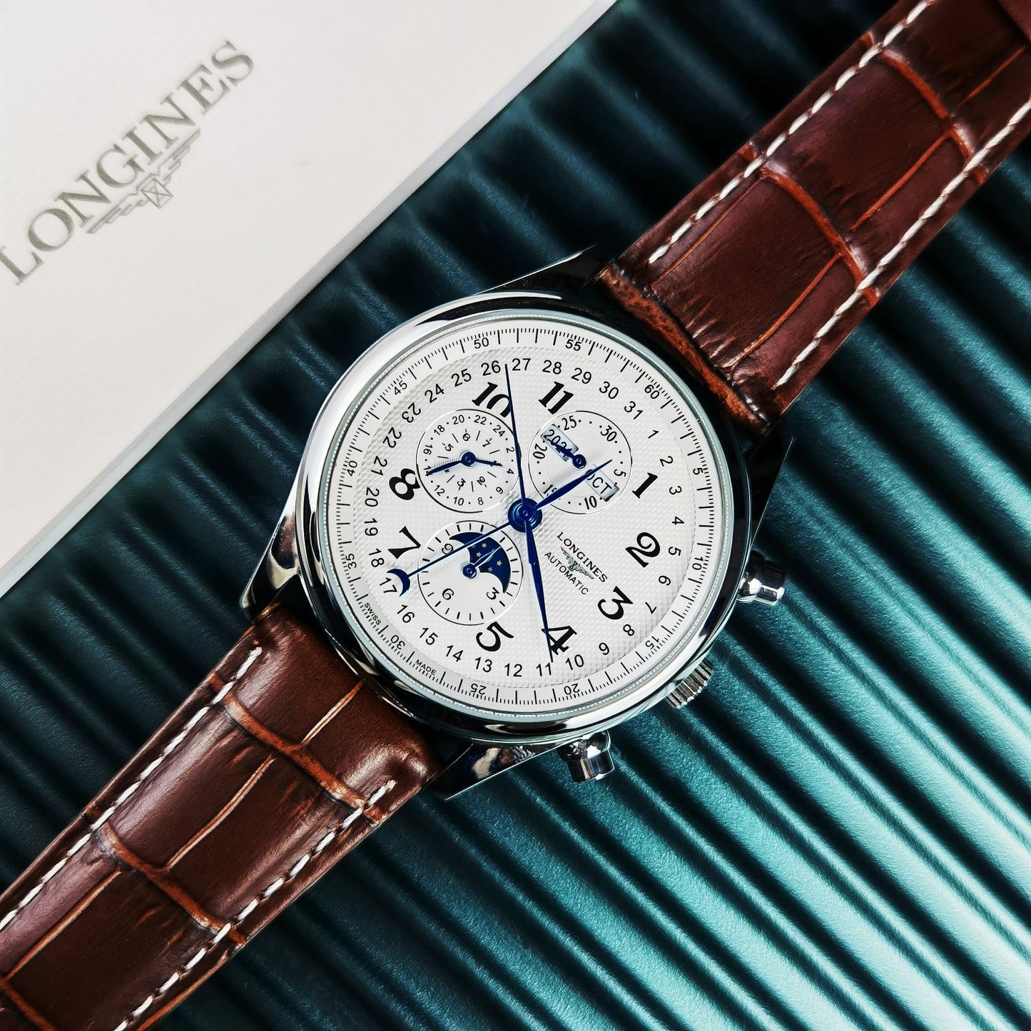 255RA42LDE Stylish Watches