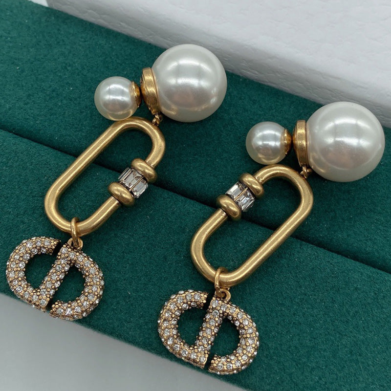 1YD226EDE Stylish Earrings