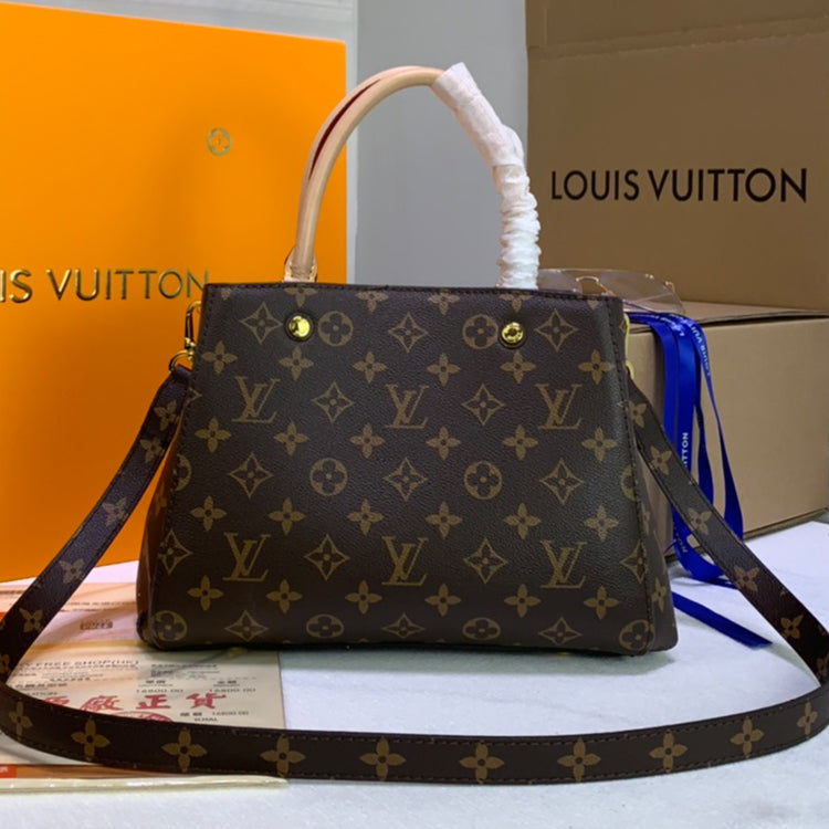 AE35BDE Stylish leather bag 