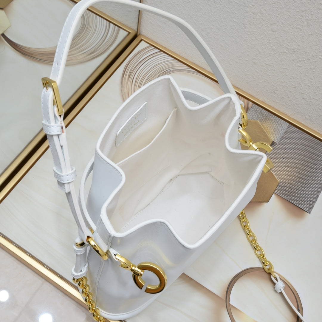 2XD370BDE Stylish leather bag 