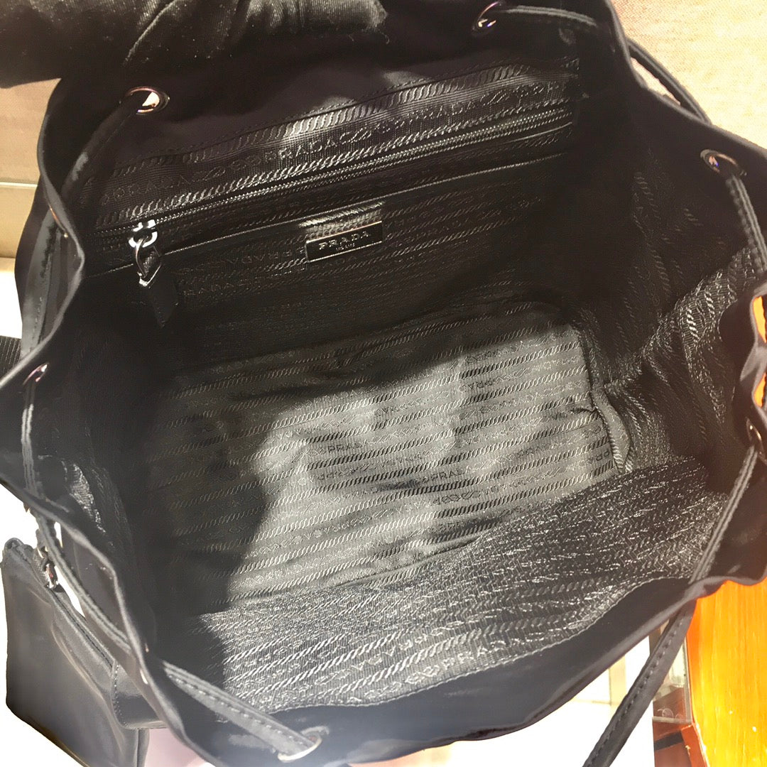 1XPD71BDE Stylish leather bag 