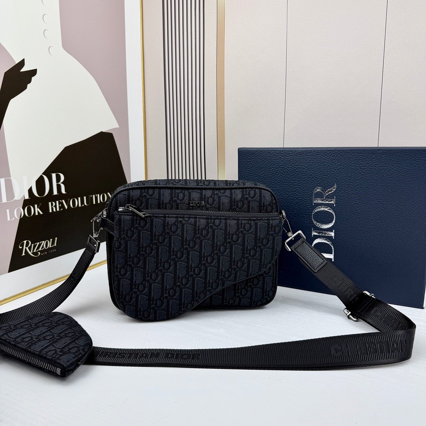 15RD66BDE Stylish bag