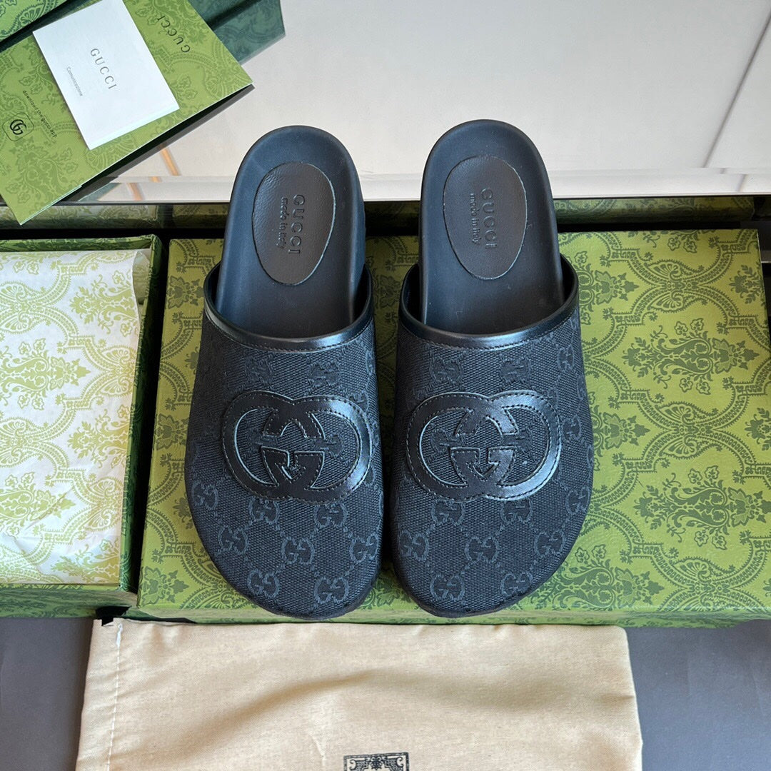 2YB26ZDE Stylish Slippers