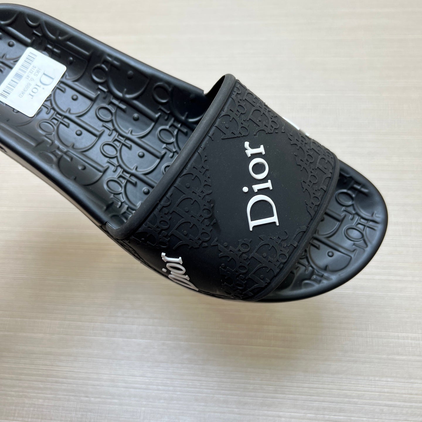 535ZD279ZDE Stylish Slippers
