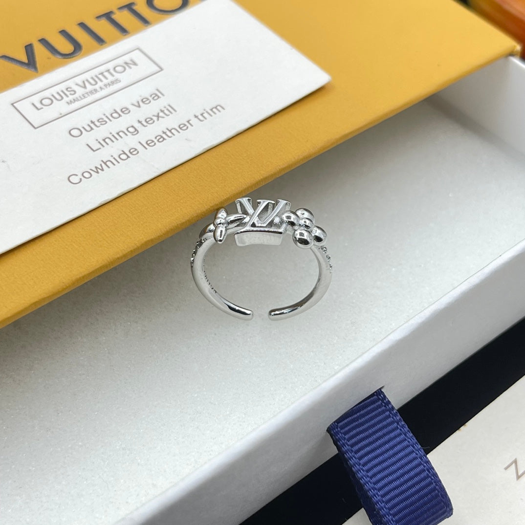 14E981JDE Stylish  rings