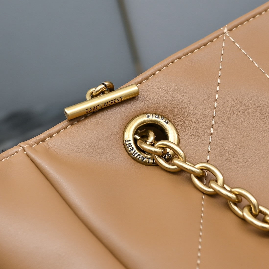 15RSL38BDE Stylish leather bag