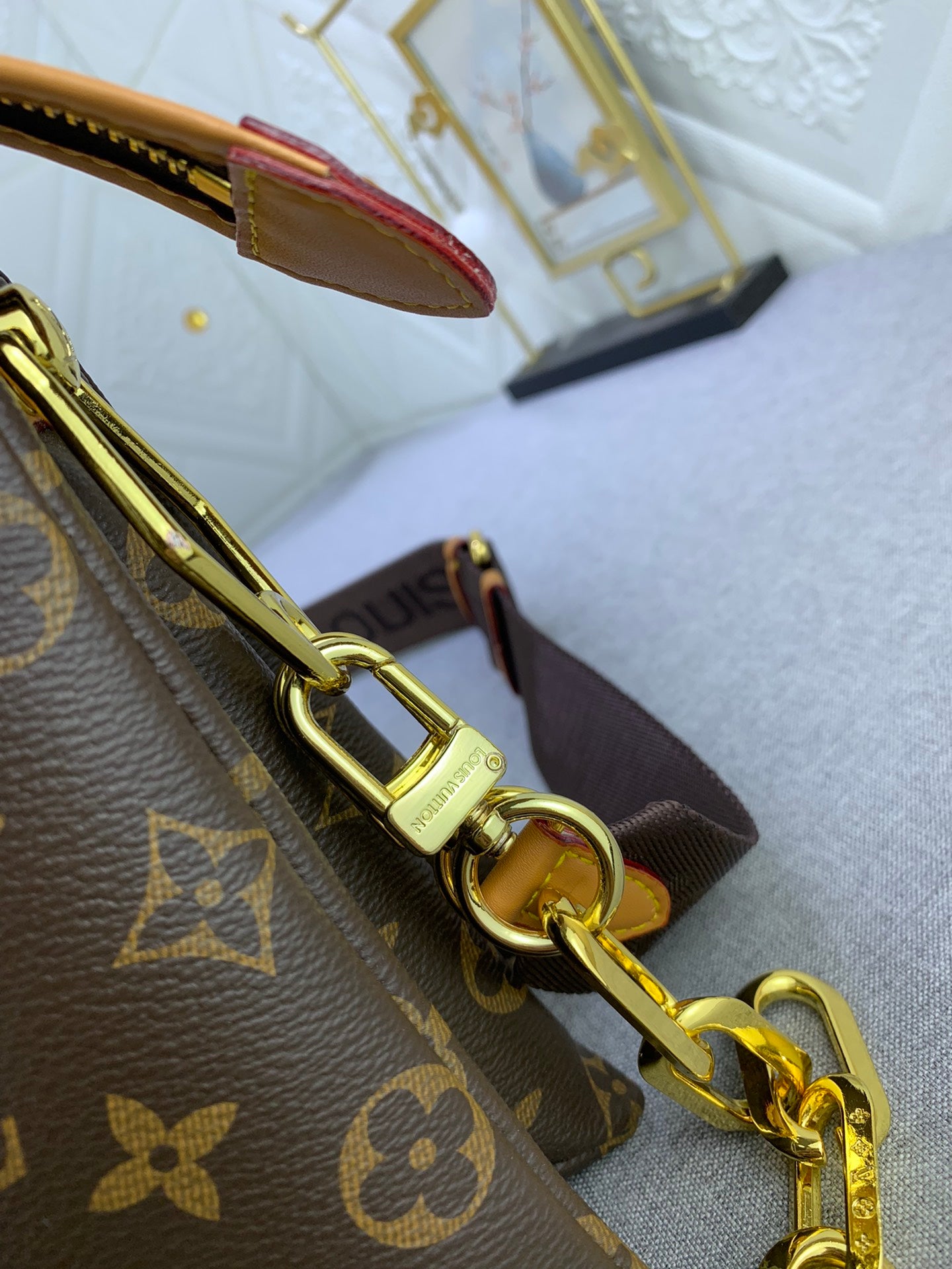 2XE40BDE Stylish leather bag 