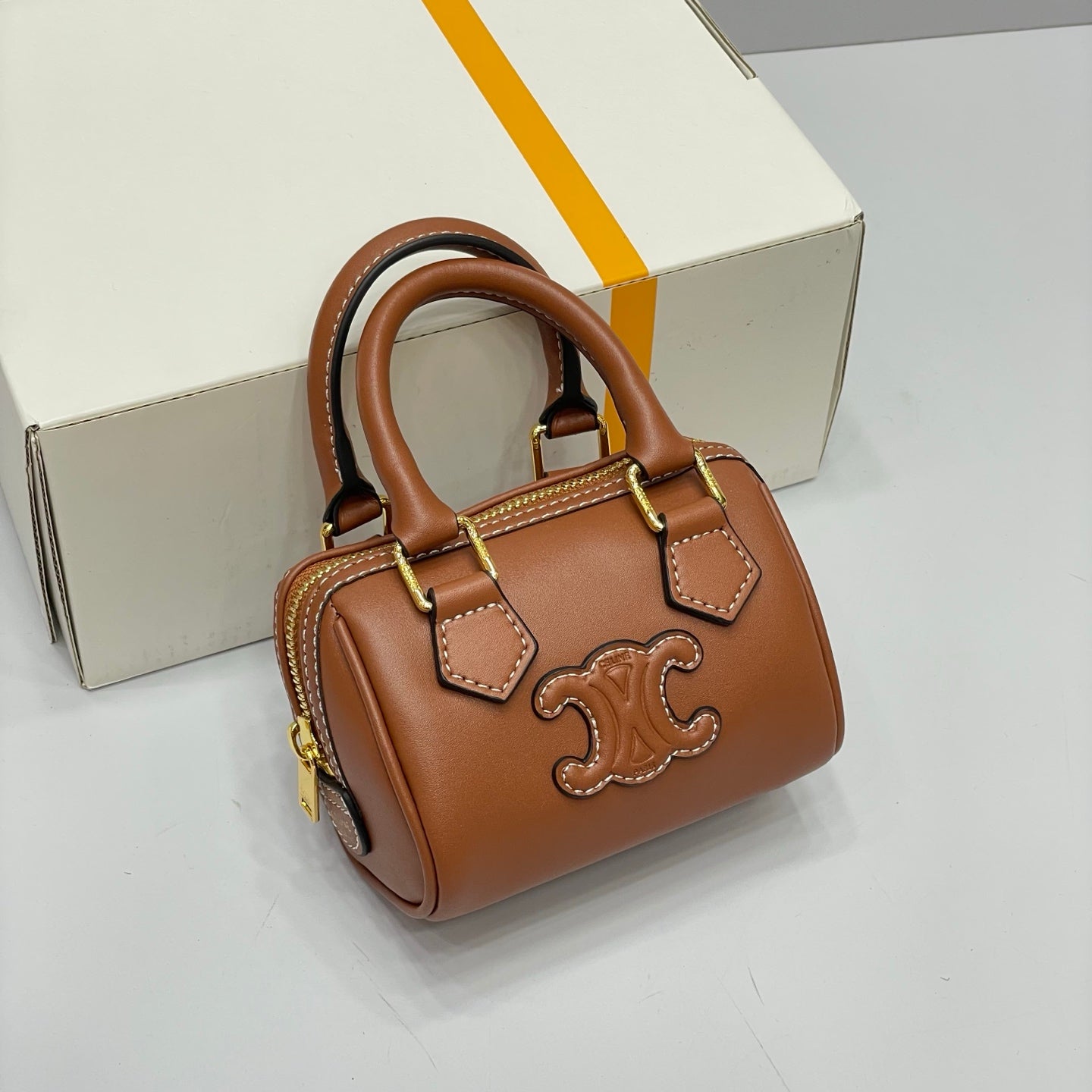 155NN27BDE Stylish leather bag